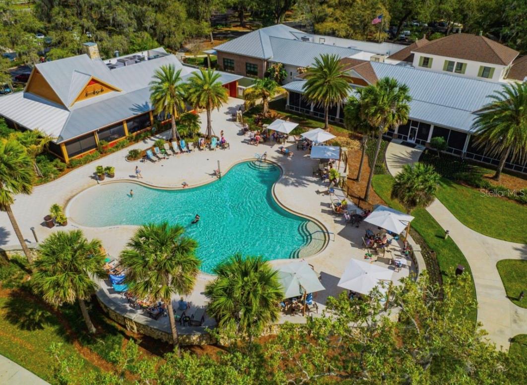 VILLAGE/FENNEY UN #11 - Residential