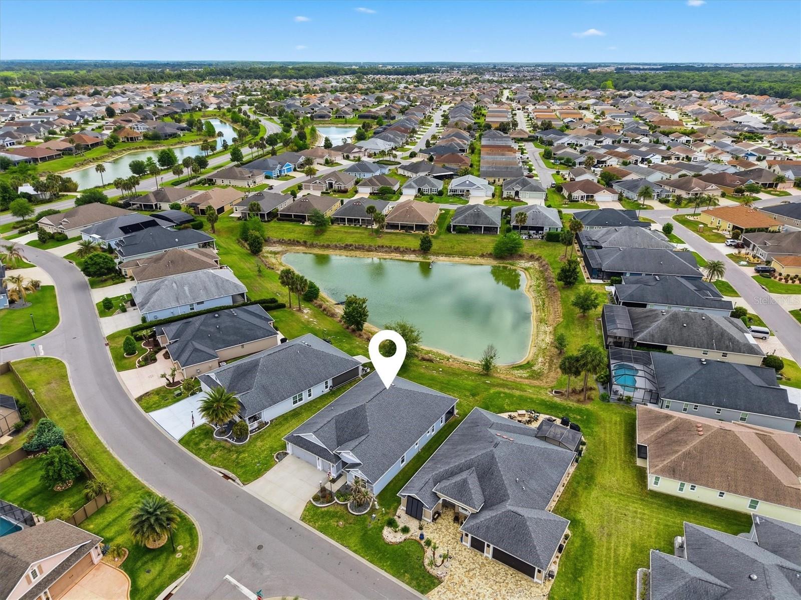 VILLAGE/FENNEY UN #11 - Residential