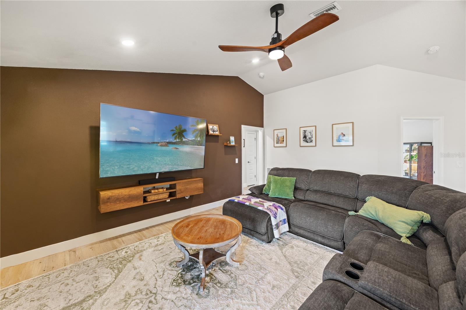 PUNTA GORDA ISLES SEC 20 - Residential