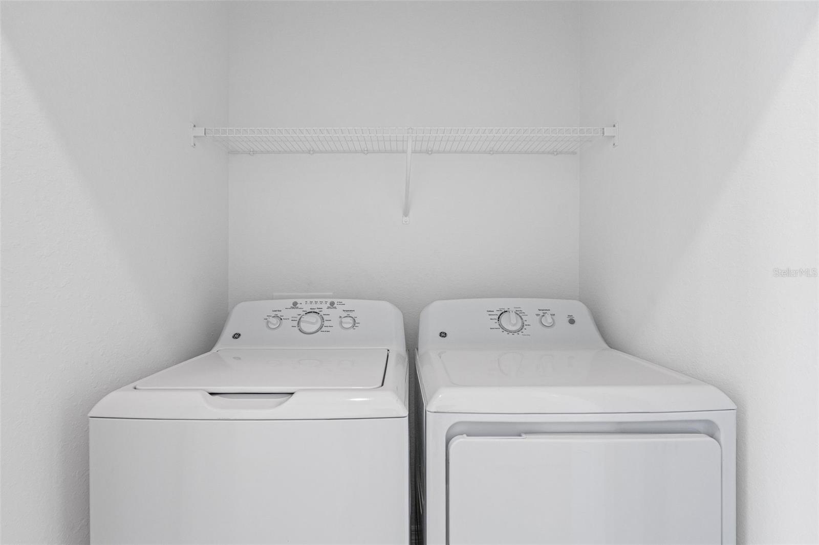 CALUSA COUNTRY CLUB - Residential Lease