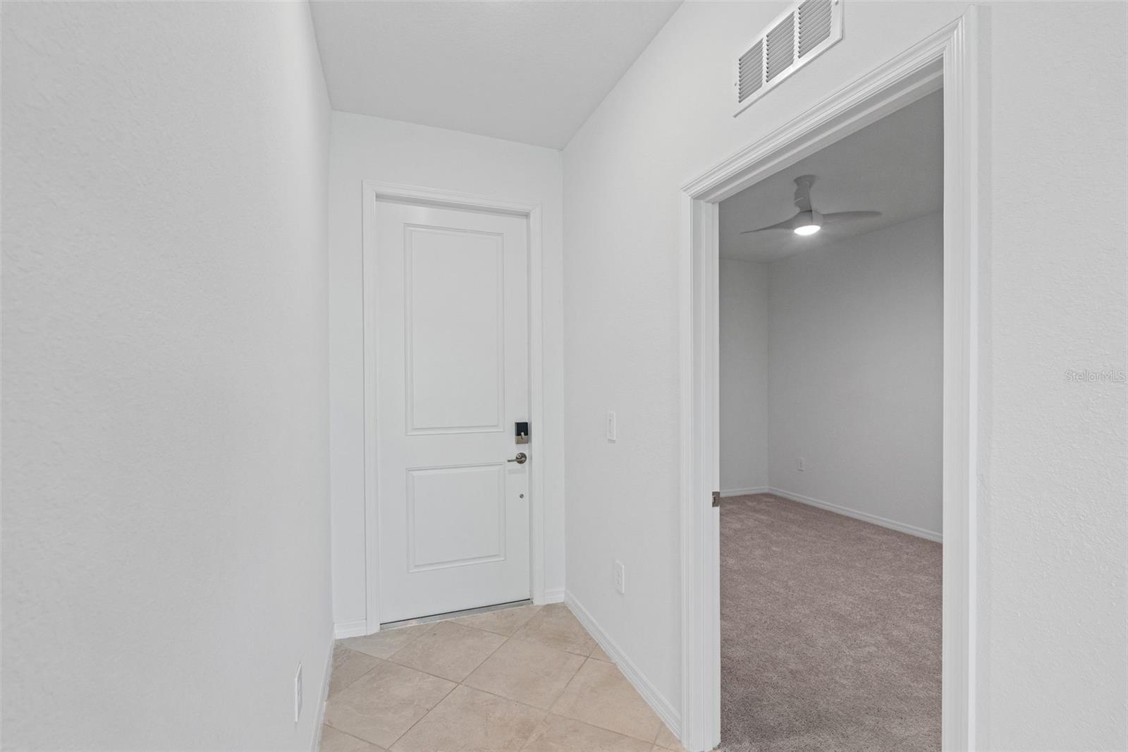 CALUSA COUNTRY CLUB - Residential Lease