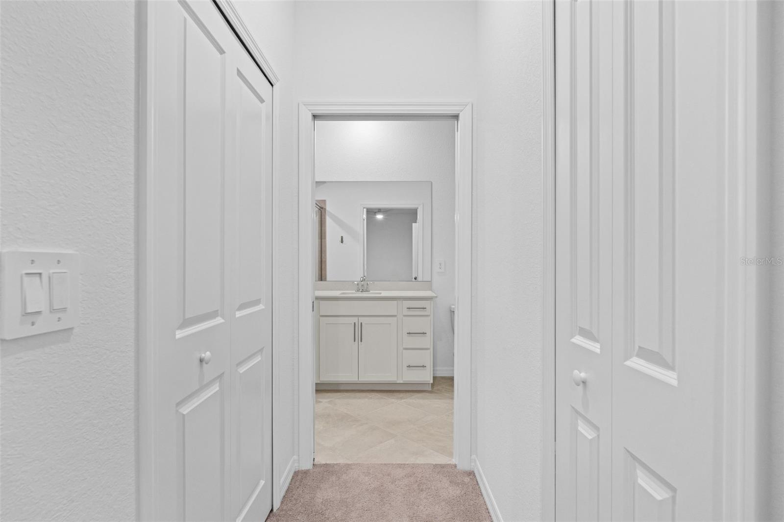 CALUSA COUNTRY CLUB - Residential Lease