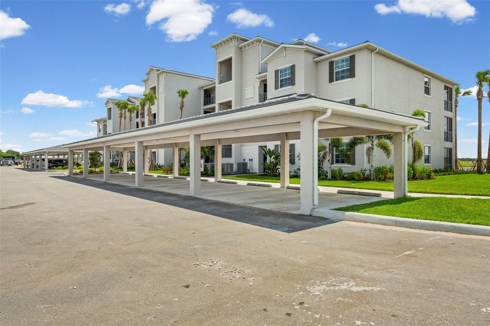 CALUSA COUNTRY CLUB - Residential Lease