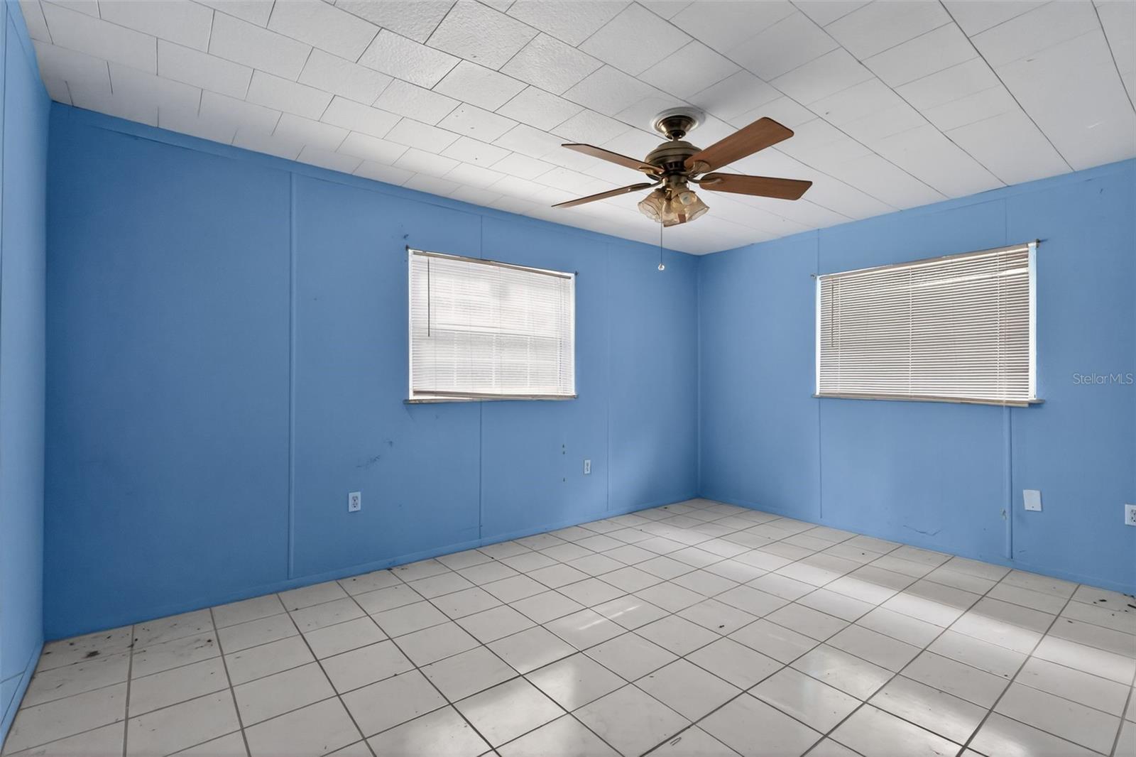 ACREAGE & UNREC - Residential