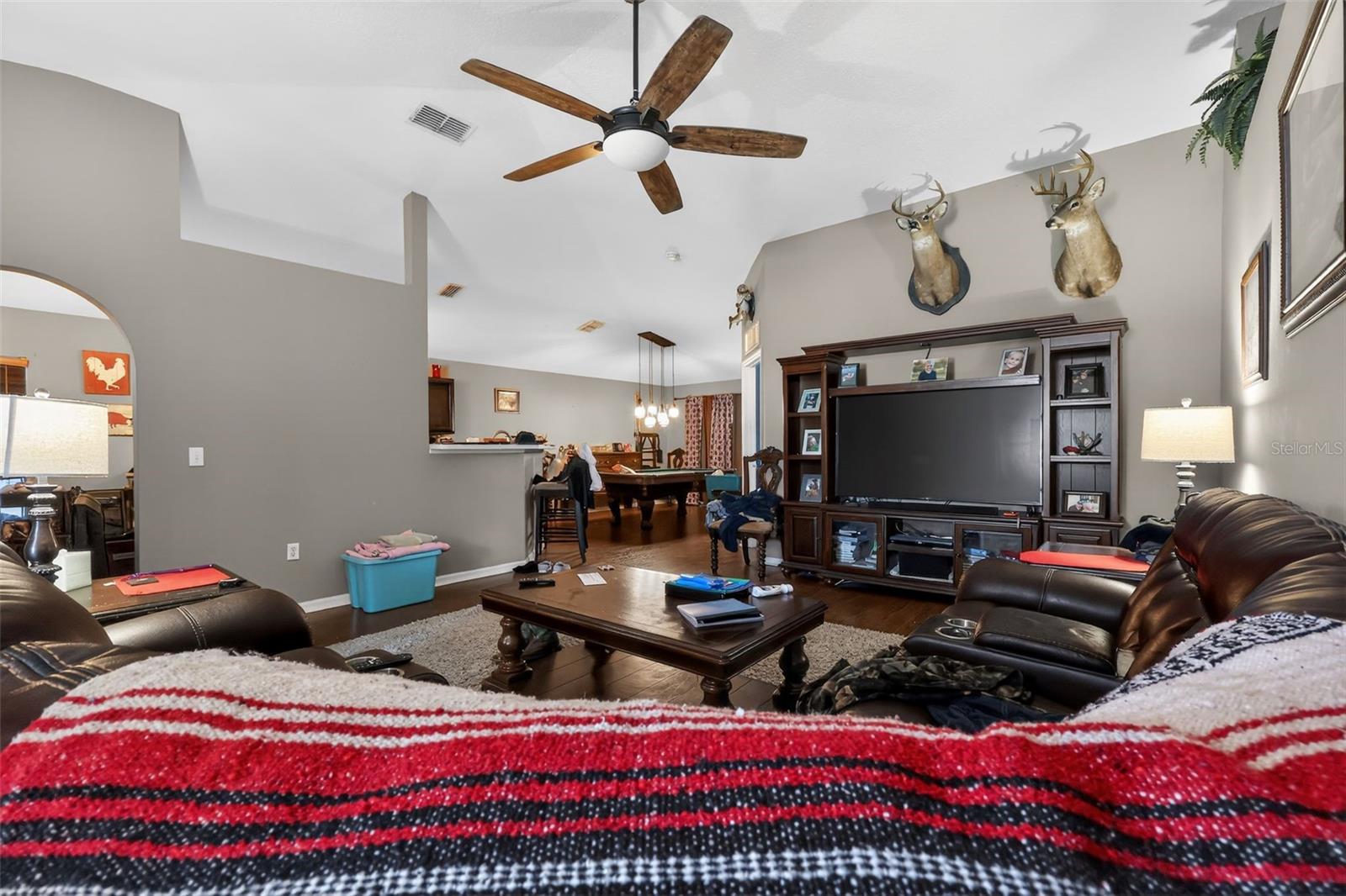 SQUIRES GROVE - Residential