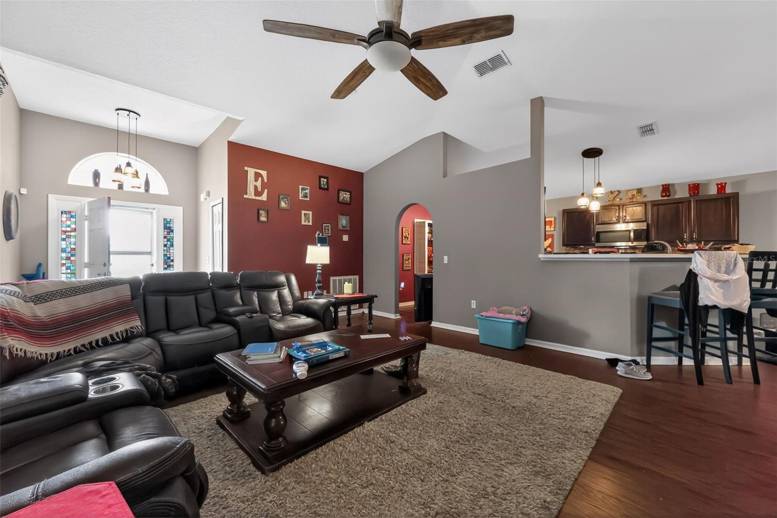 SQUIRES GROVE - Residential