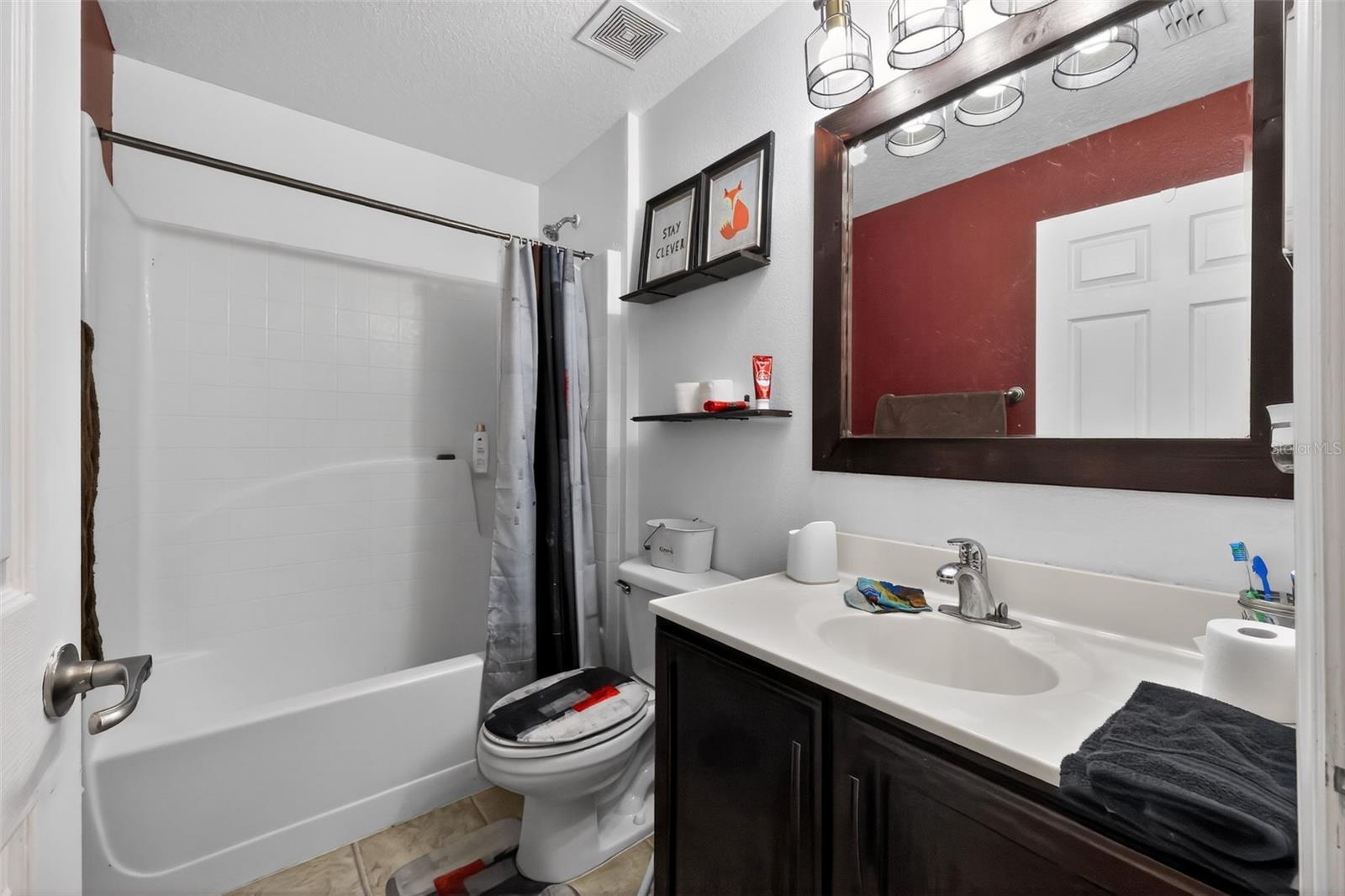 SQUIRES GROVE - Residential