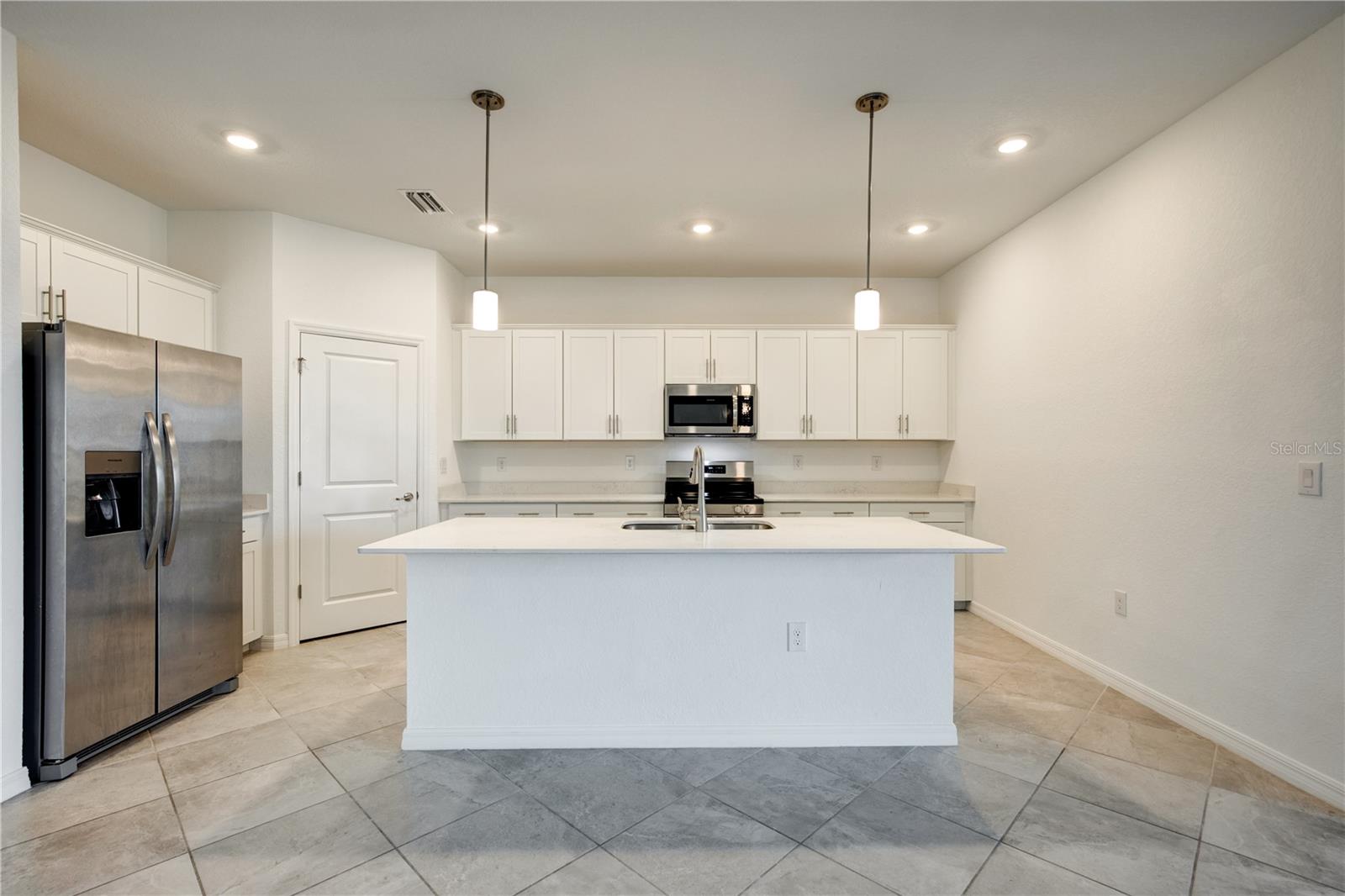 ANTIGUA/WELLEN PARK - Residential Lease