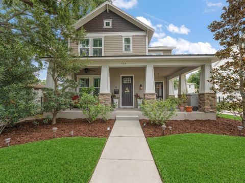 Photo of 710 36th Avenue N, St Petersburg, FL 33704 (MLS # TB8493823)