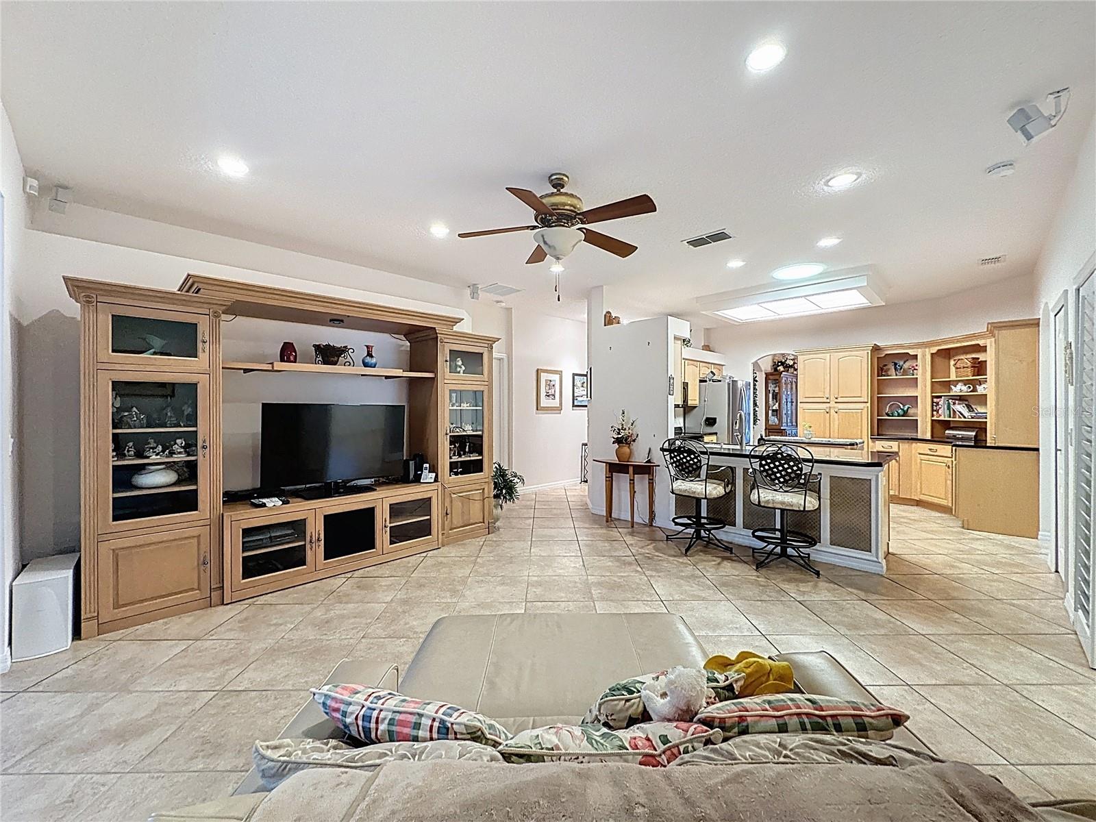 KINGS RIDGE - Residential