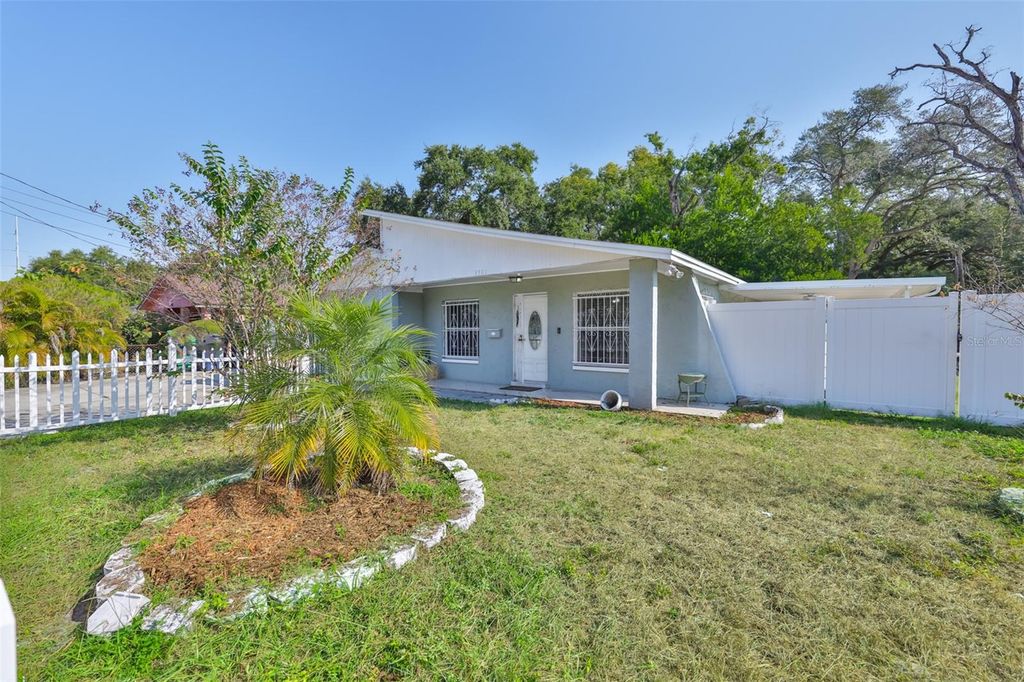 Photo of 3901 N Clearfield Avenue, Tampa, FL 33603 (MLS # TB8450026)