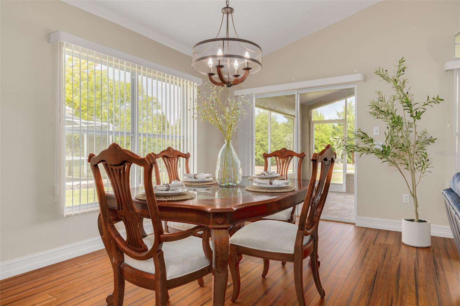 HERITAGE SPGS VILLAGE 18 - Residential