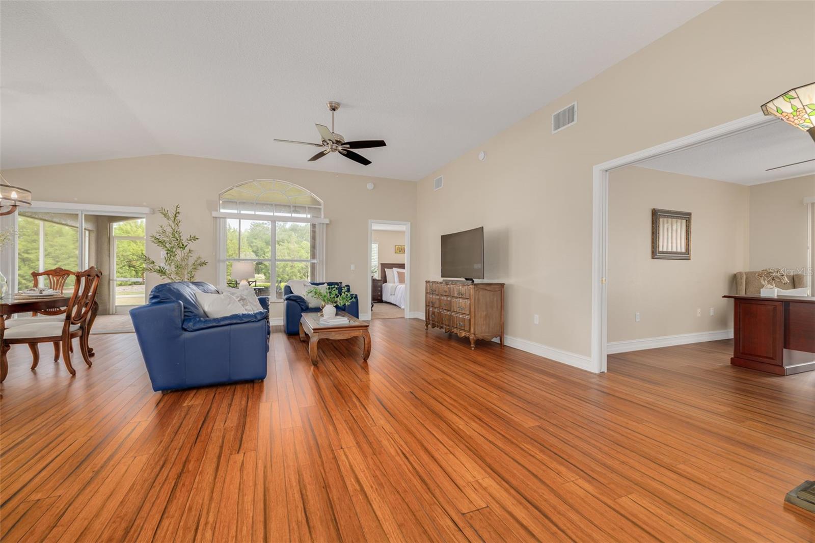 HERITAGE SPGS VILLAGE 18 - Residential