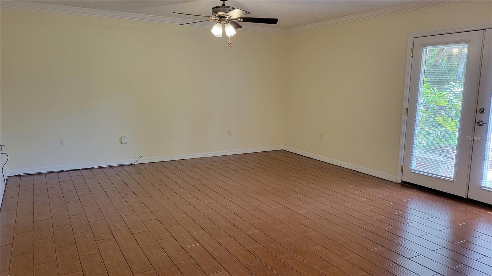 VISTAS ON BENEVA - Residential Lease