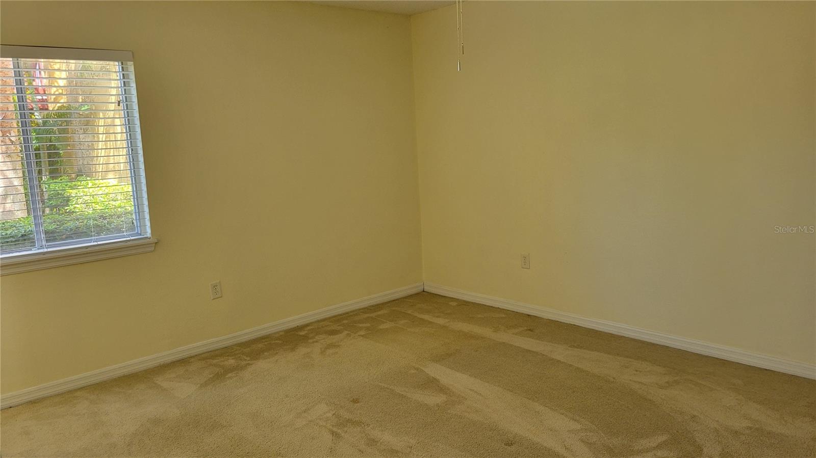 VISTAS ON BENEVA - Residential Lease