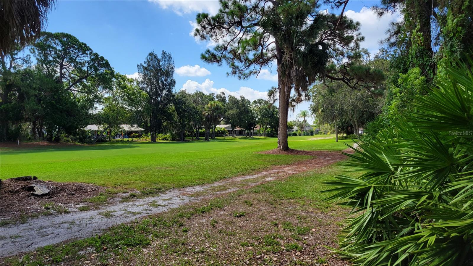 VISTAS ON BENEVA - Residential Lease