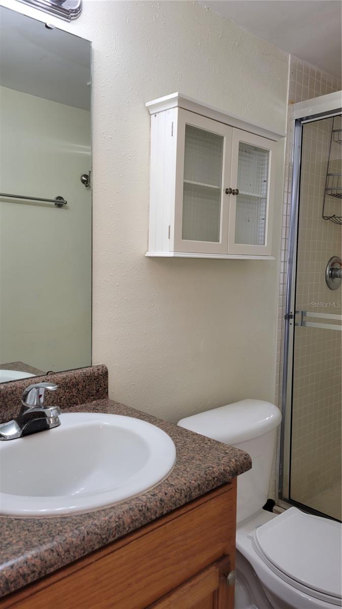 VISTAS ON BENEVA - Residential Lease