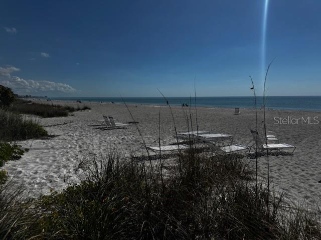 SILVER SANDS - Residential