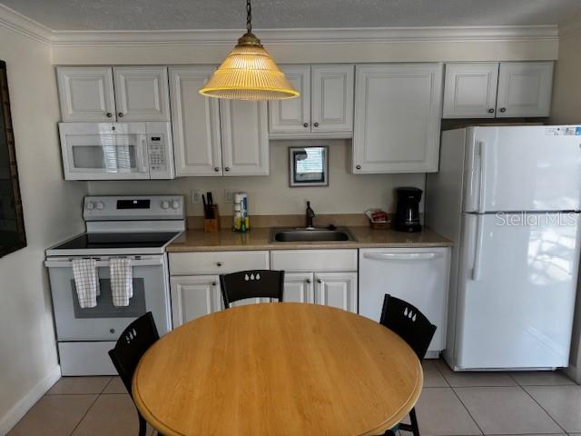 SILVER SANDS - Residential