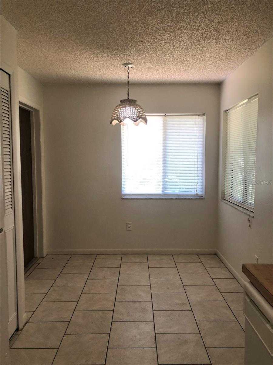 DELTONA LAKES UNIT 27 - Residential Lease
