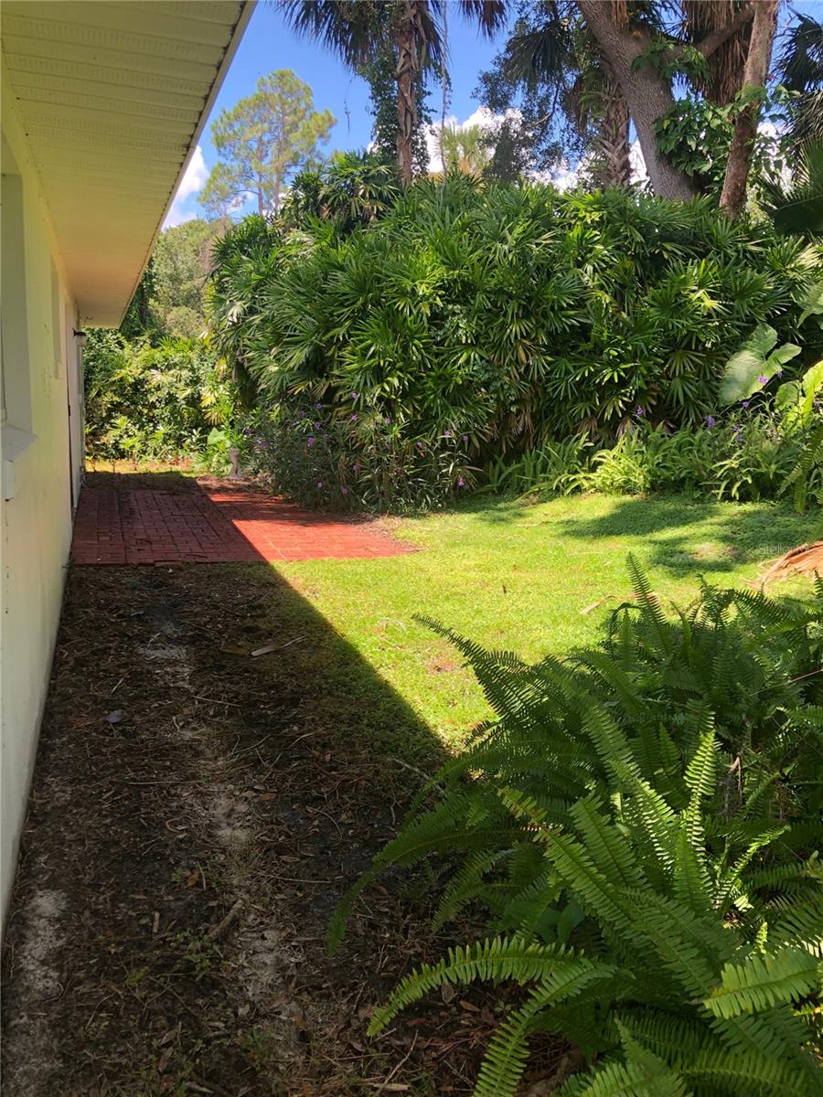 DELTONA LAKES UNIT 27 - Residential Lease