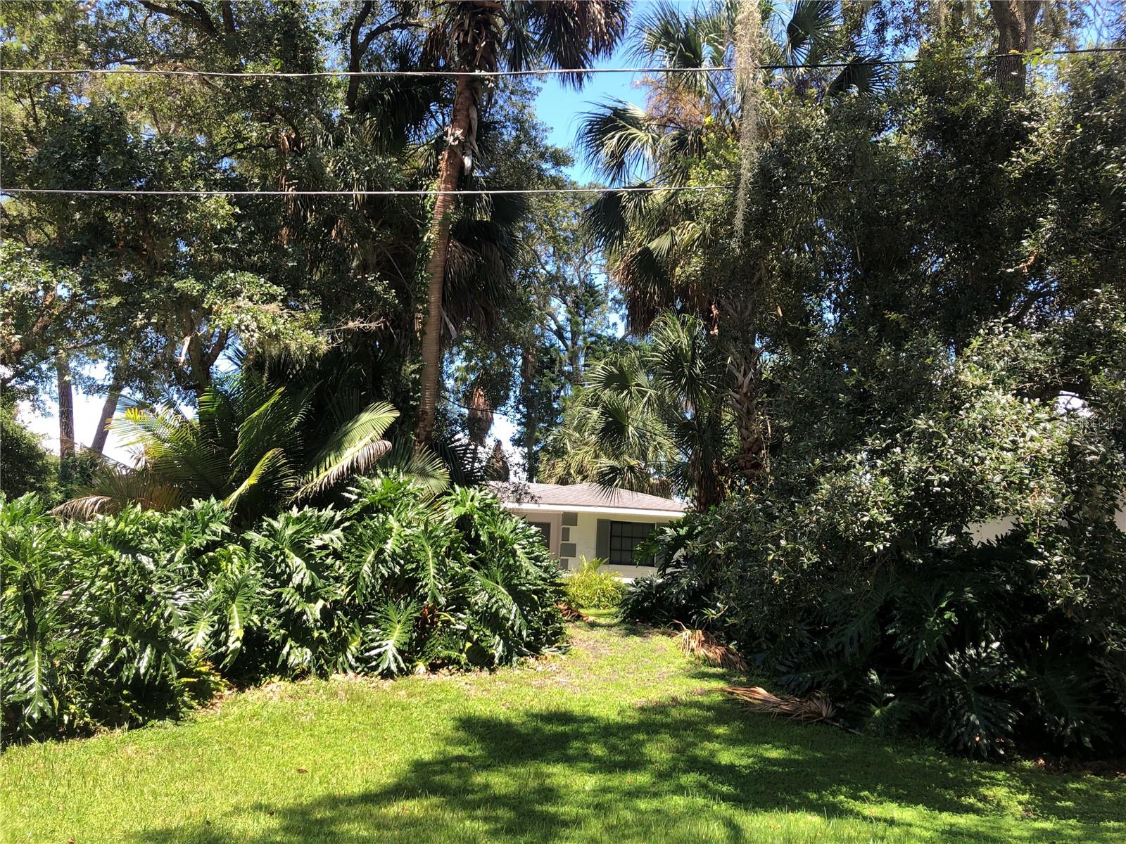 DELTONA LAKES UNIT 27 - Residential Lease