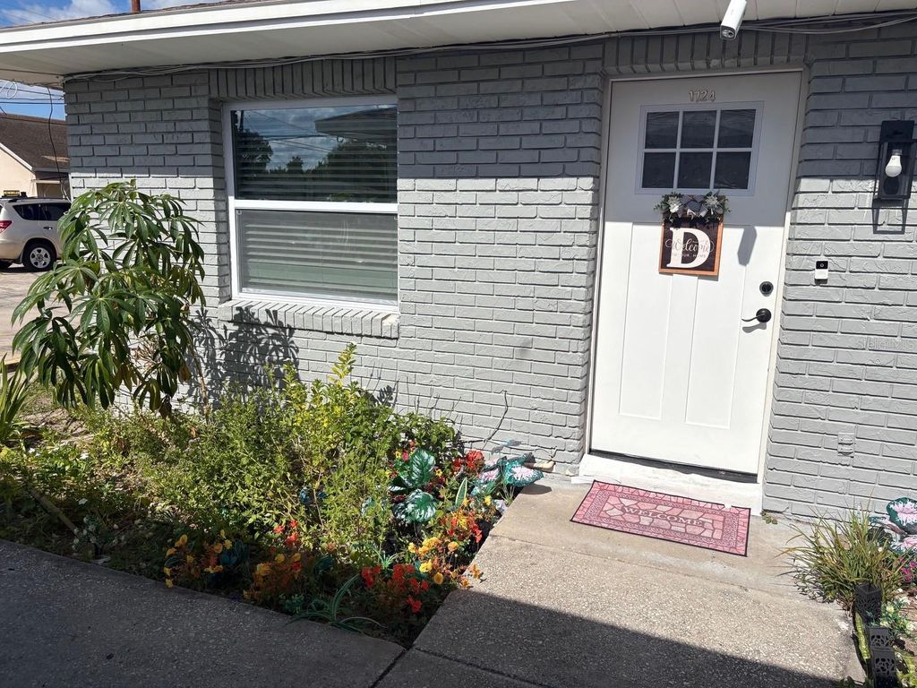 Photo of 1724 2nd Street NW #D, Winter Haven, FL 33881 (MLS # L4957728)