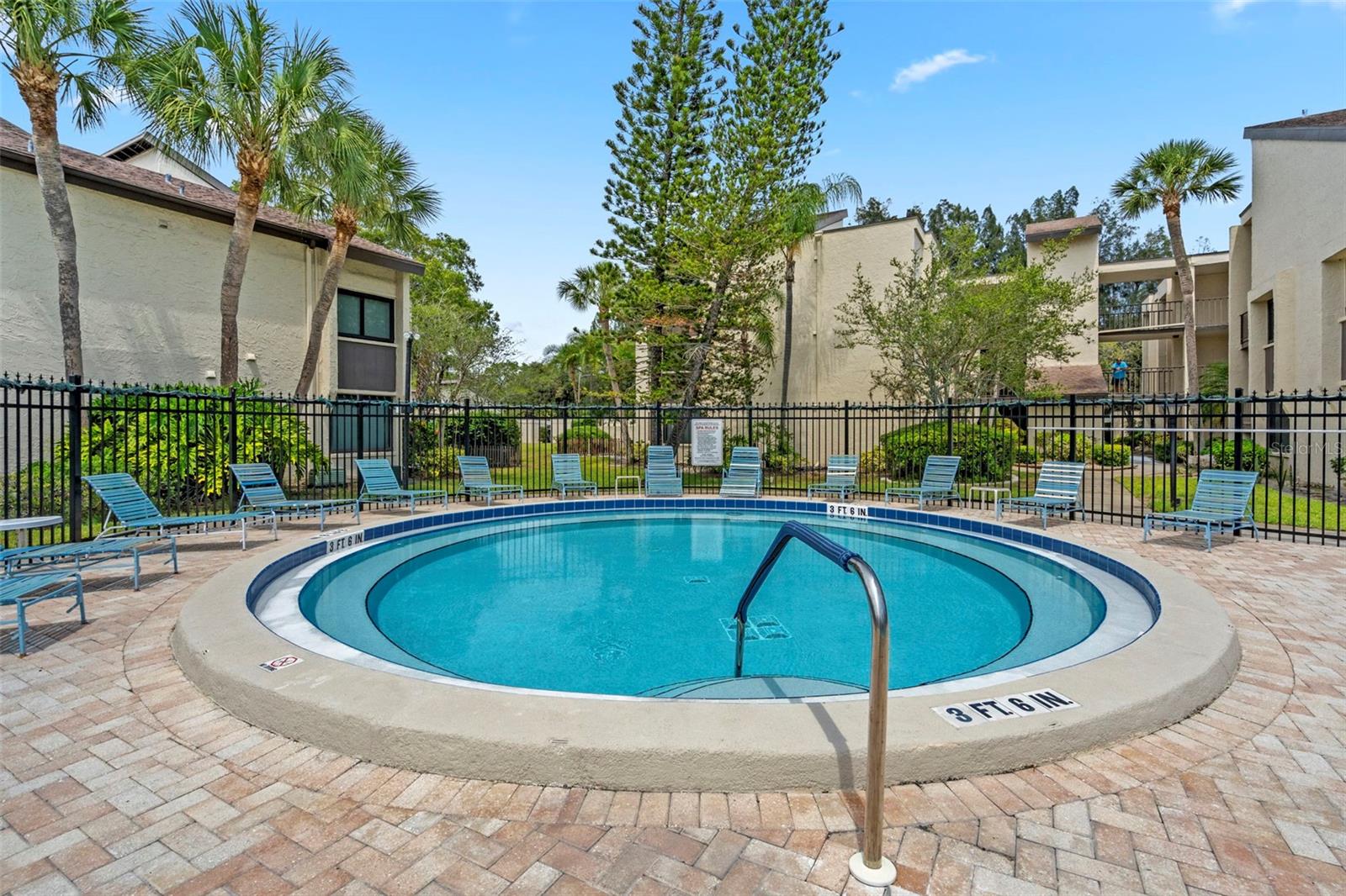 CHATEAU BELLEAIR CONDO - Residential