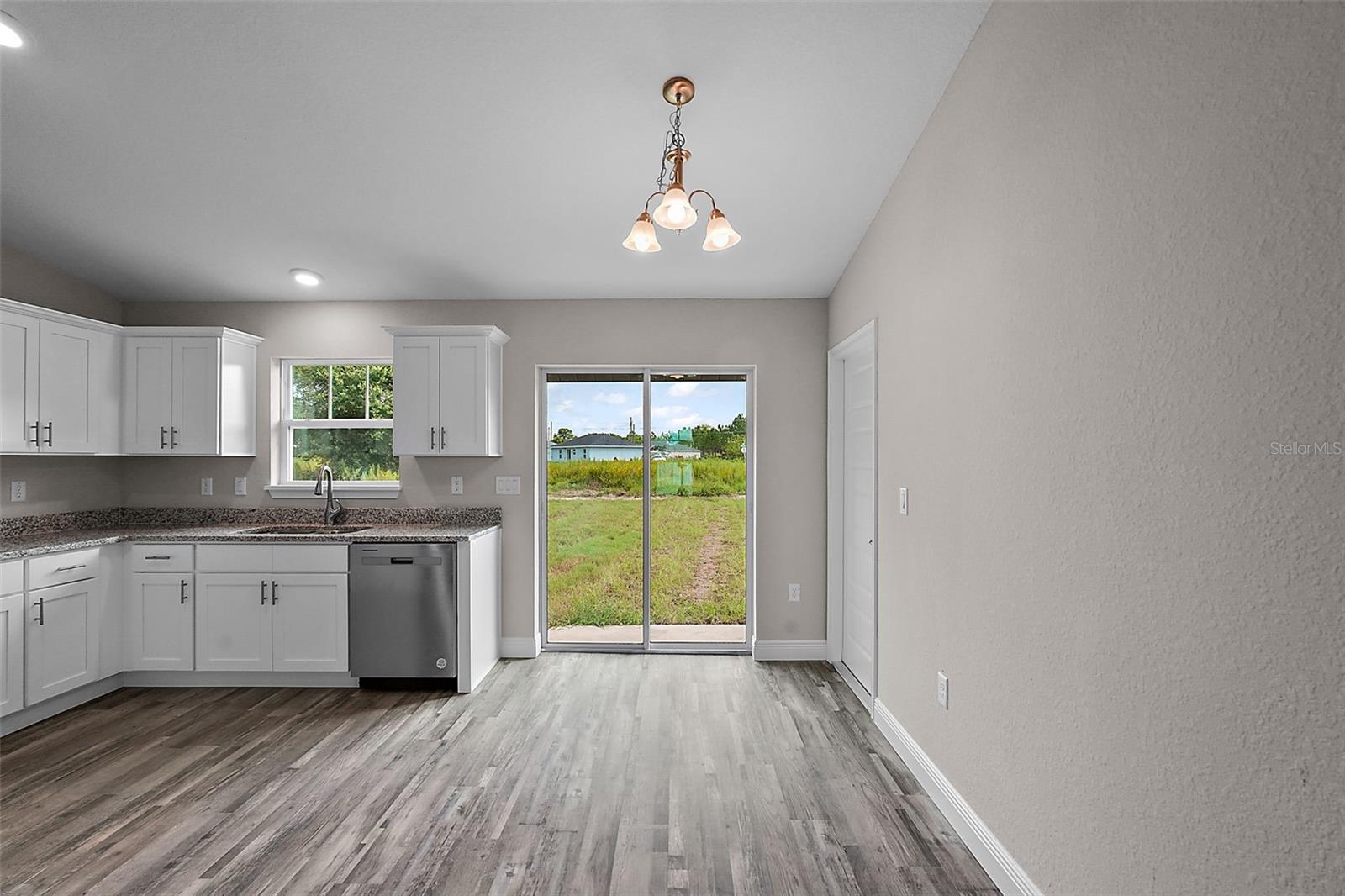 SILVER SPRINGS SHORES - Residential