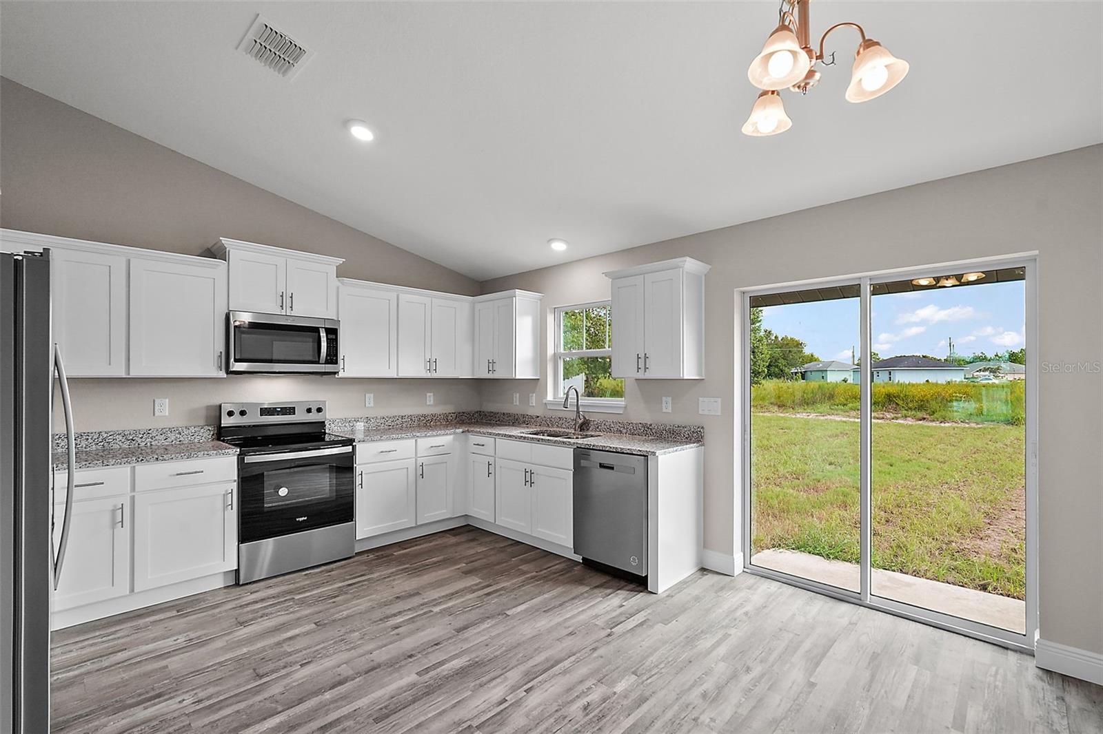 SILVER SPRINGS SHORES - Residential