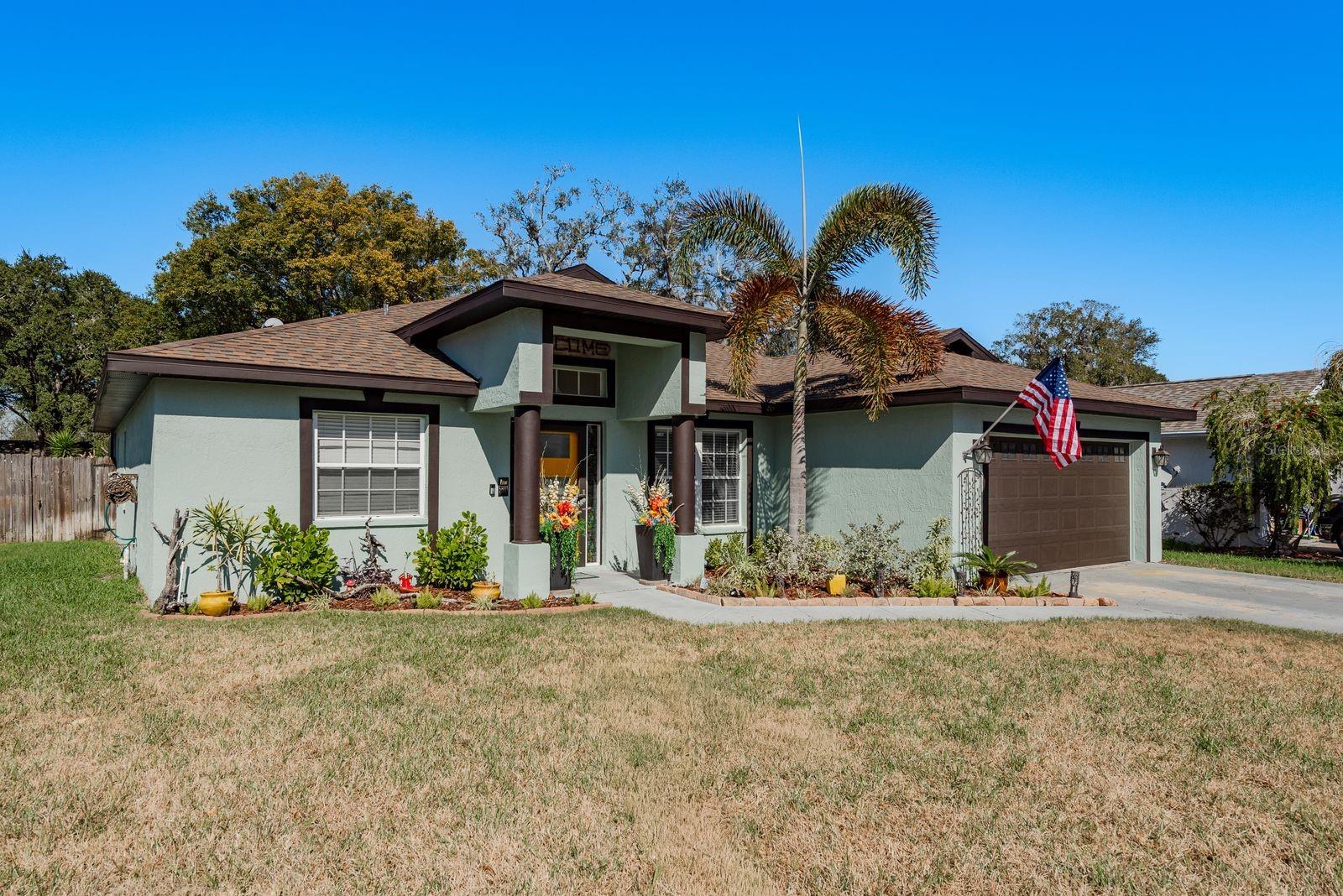 SHADOW OAKS - Residential