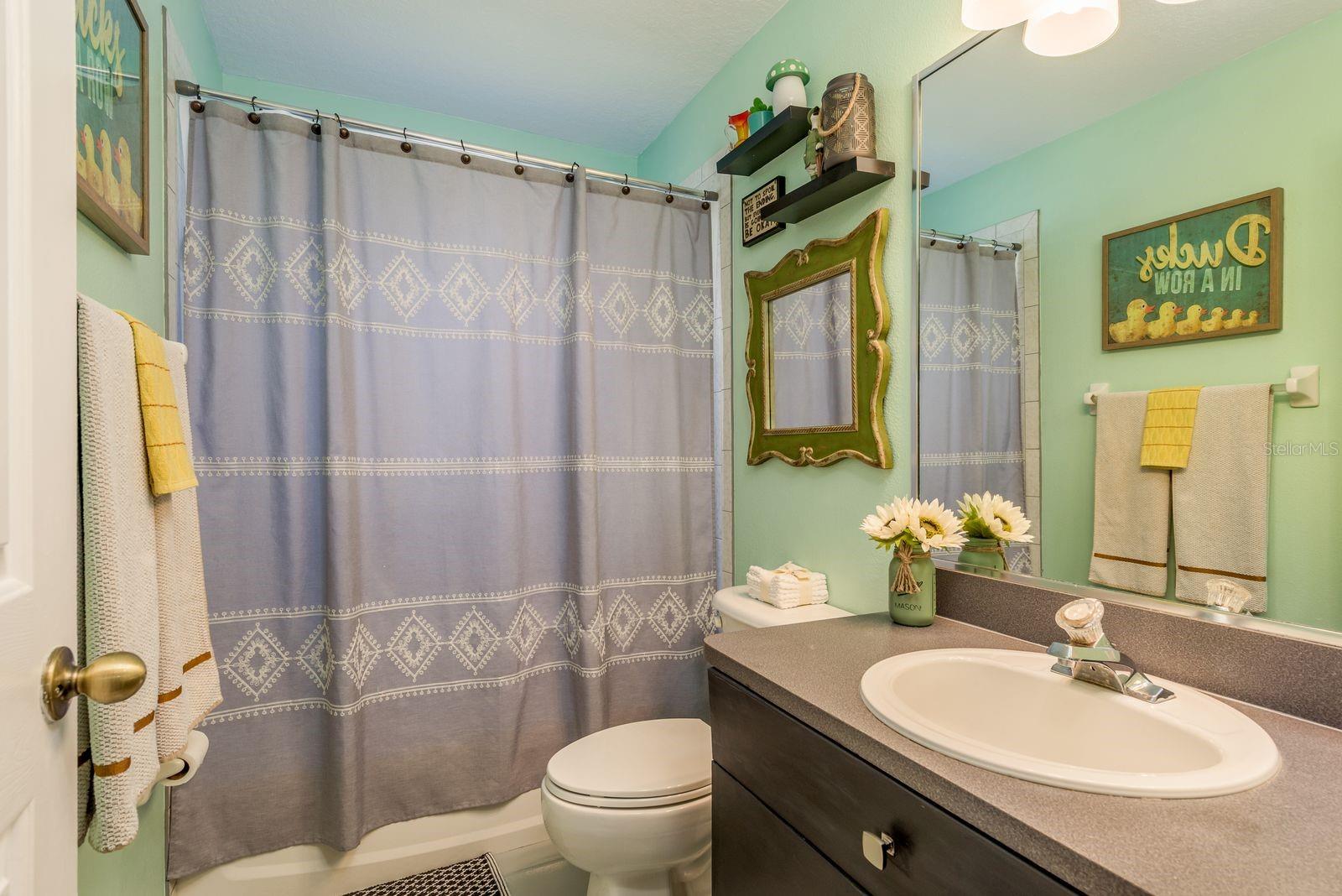 SHADOW OAKS - Residential