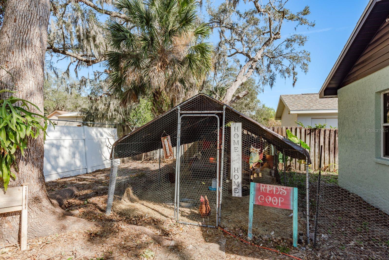 SHADOW OAKS - Residential