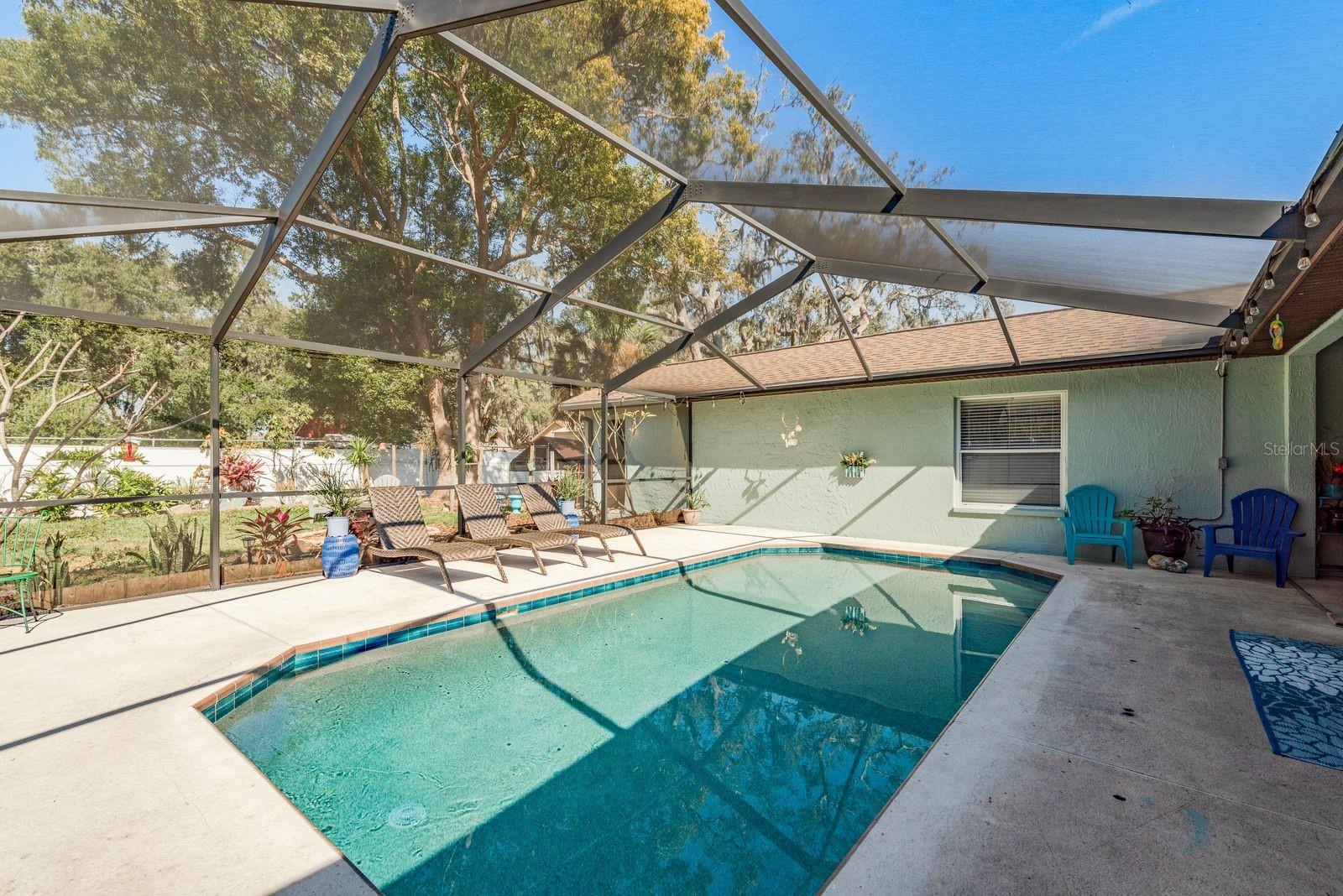 SHADOW OAKS - Residential