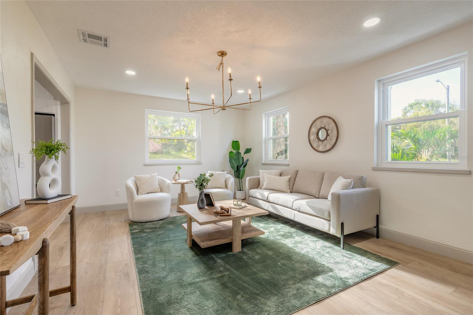 RAY MAR HEIGHTS BELLEWOOD - Residential