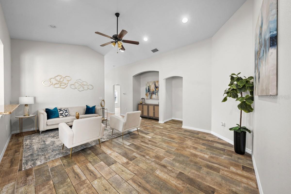 SADDLEWOOD - Residential