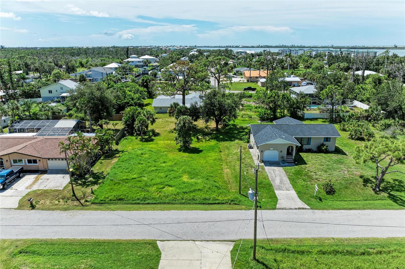 PINE COVE BOAT - Land