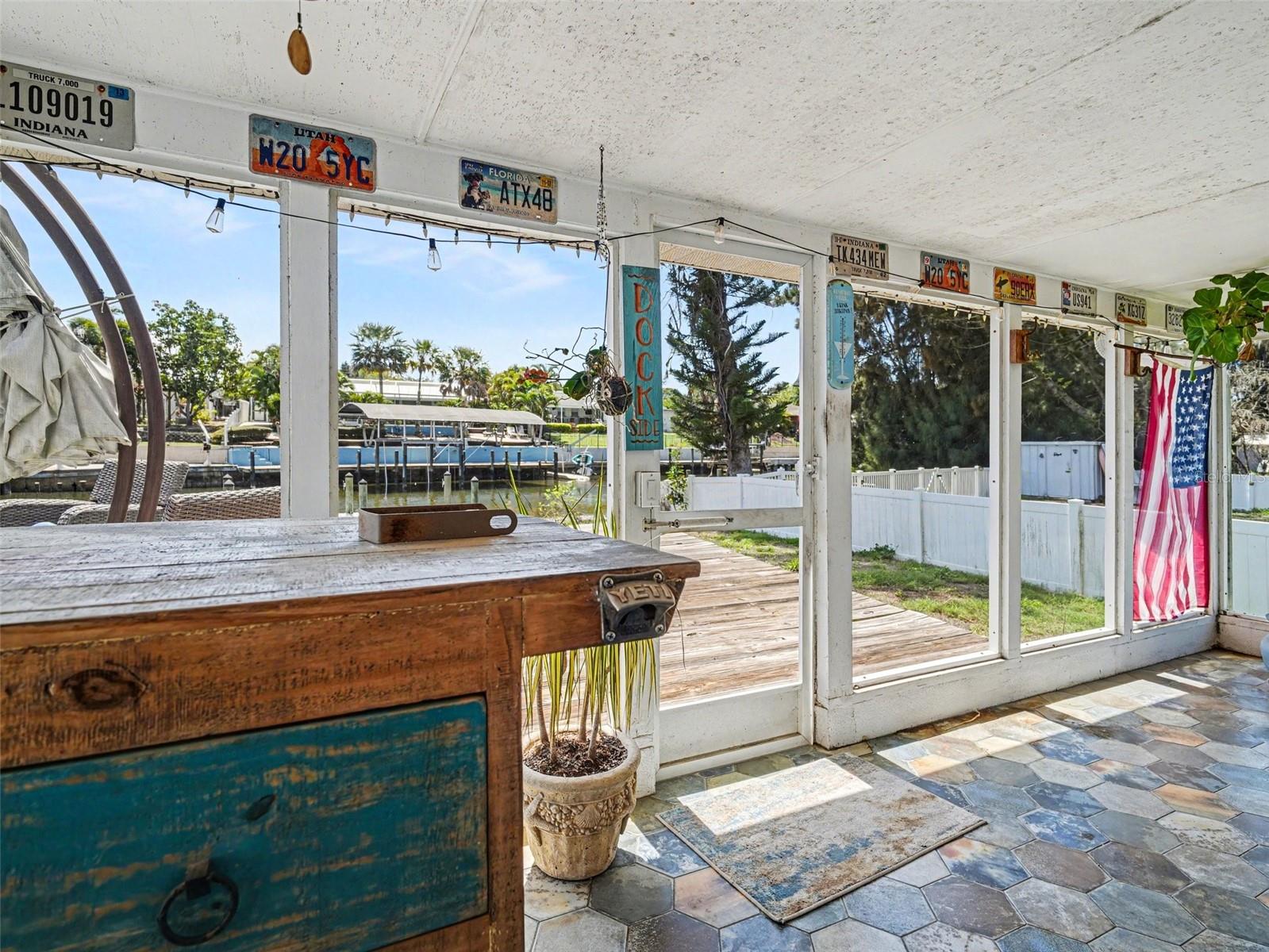 WHITFIELD ESTATES ON SARASOTA BAY BLKS - Residential