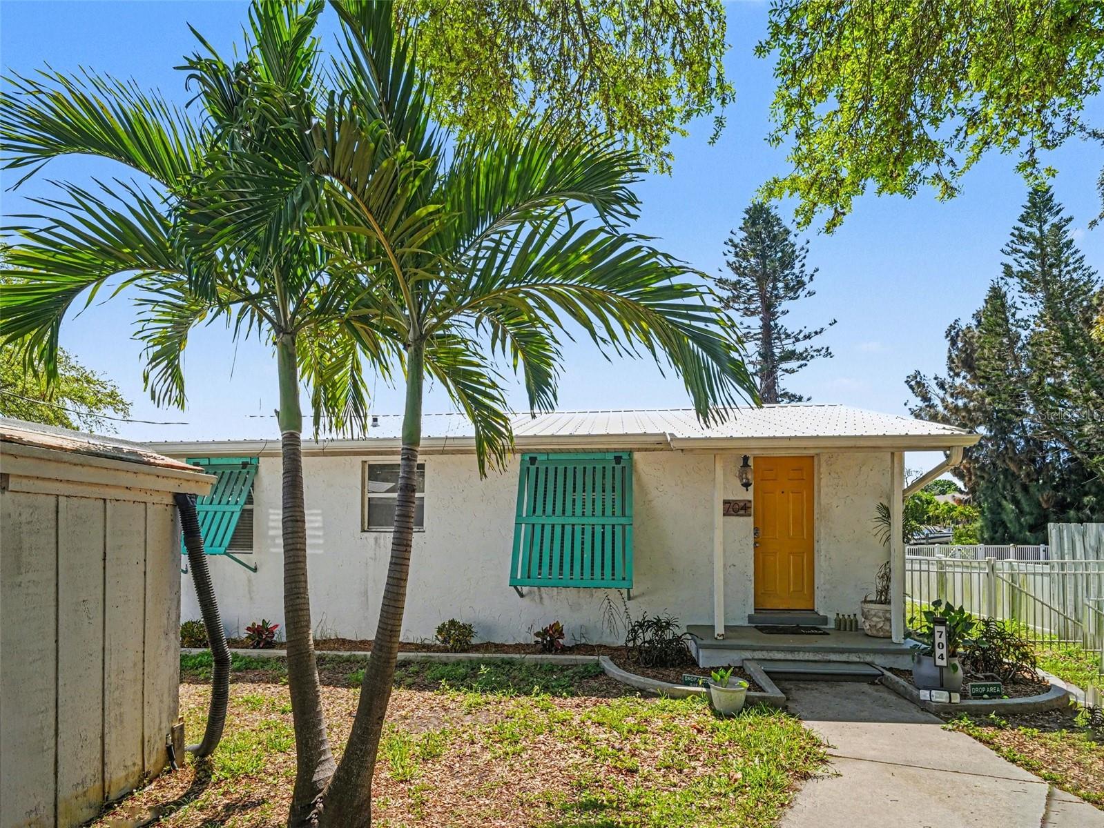 WHITFIELD ESTATES ON SARASOTA BAY BLKS - Residential