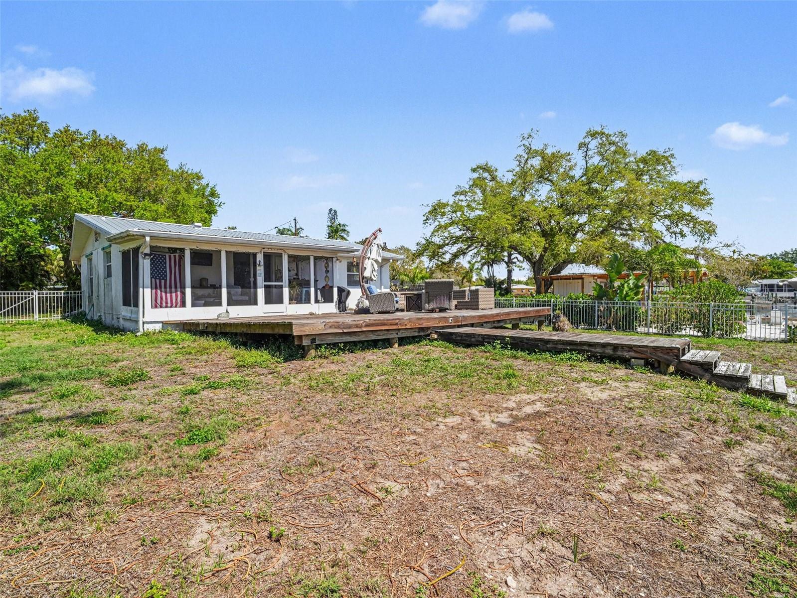 WHITFIELD ESTATES ON SARASOTA BAY BLKS - Residential