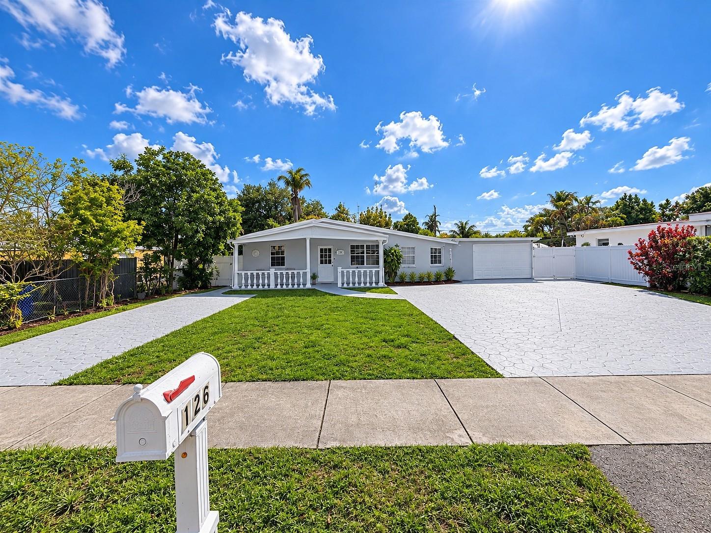126 MIAMI GARDENS ROAD