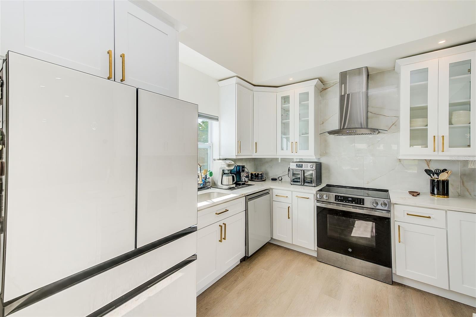 SUBURBAN ESTATES 2ND ADD - Residential