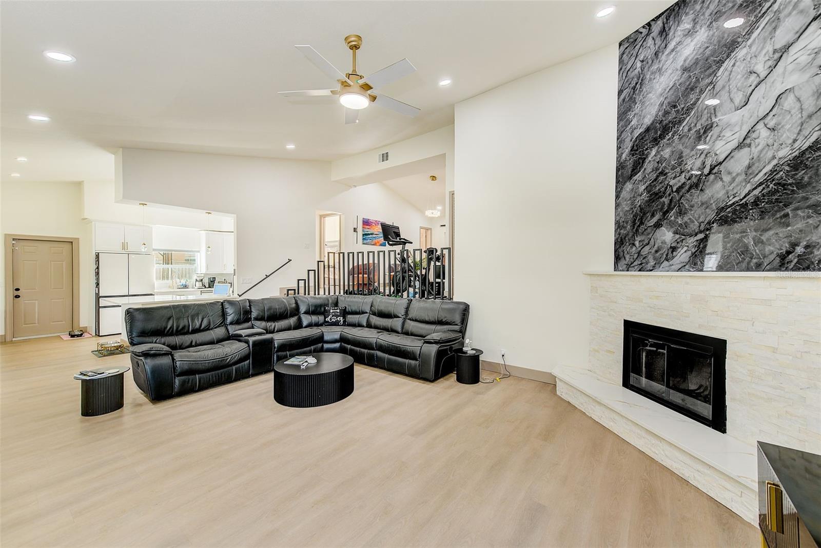 SUBURBAN ESTATES 2ND ADD - Residential