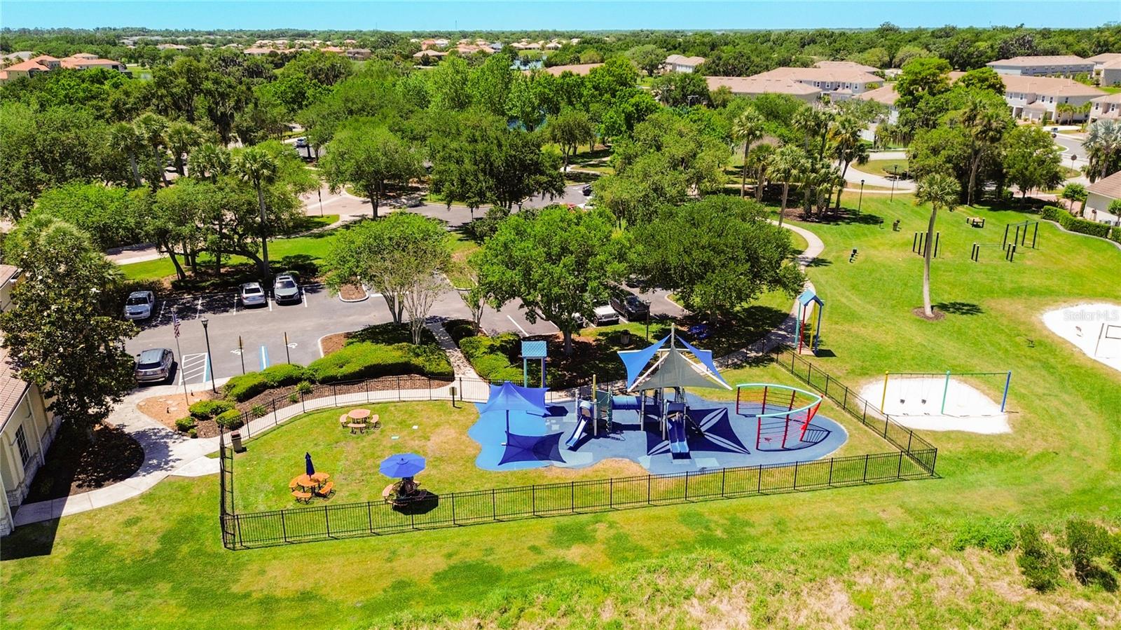 BELLALAGO PH 7L - Residential