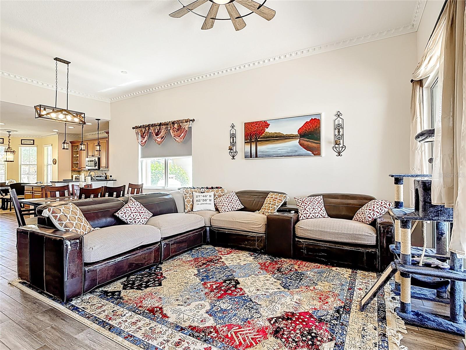 BELLALAGO PH 7L - Residential