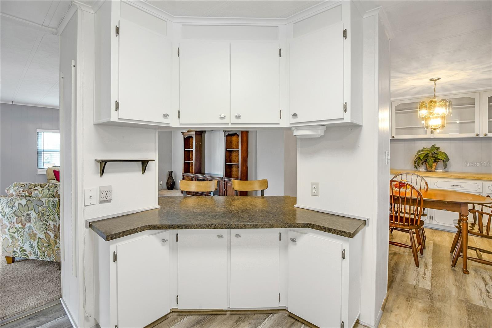 HARBOR OAKS HOMEOWNERS - Residential