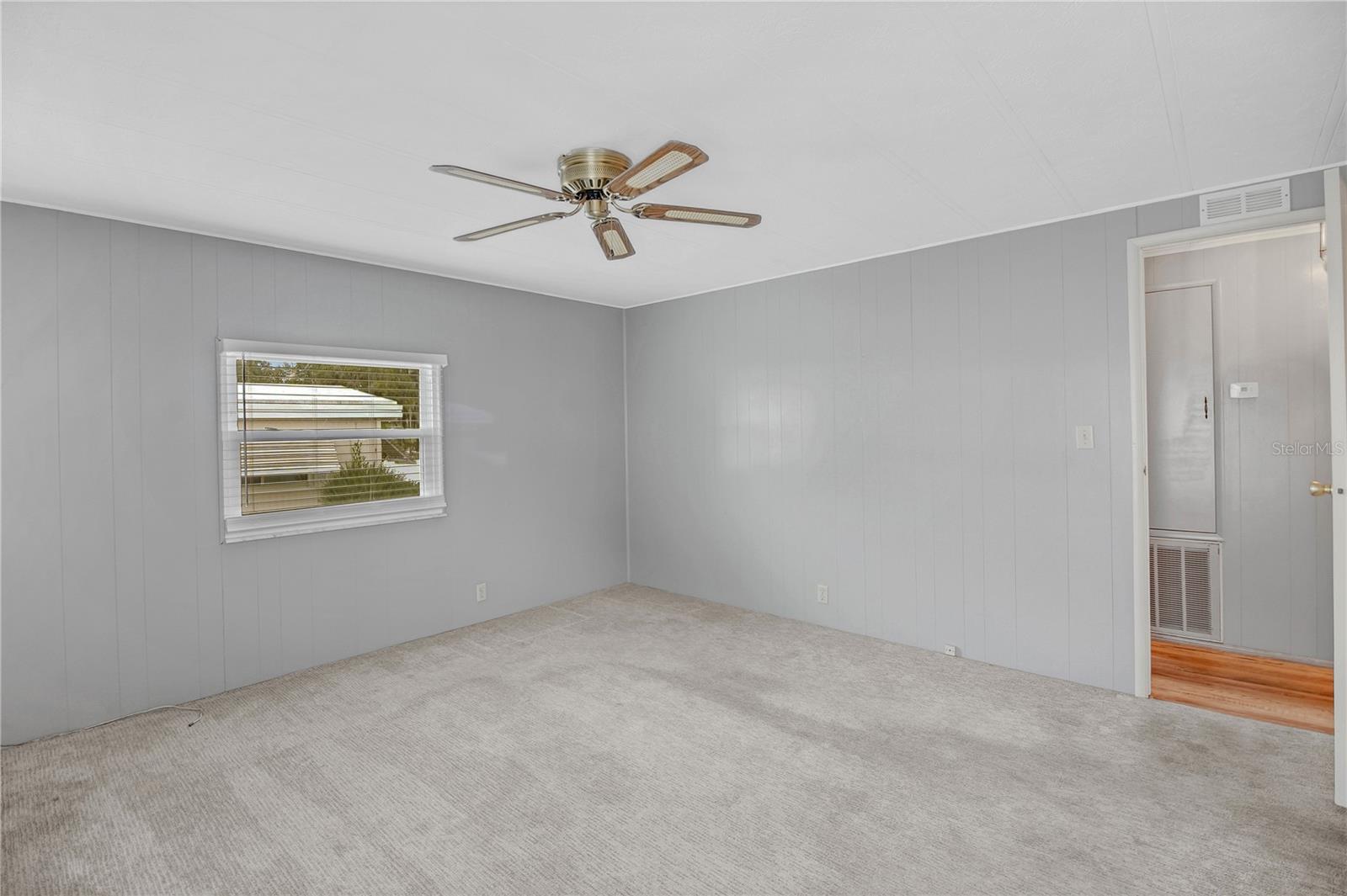 HARBOR OAKS HOMEOWNERS - Residential