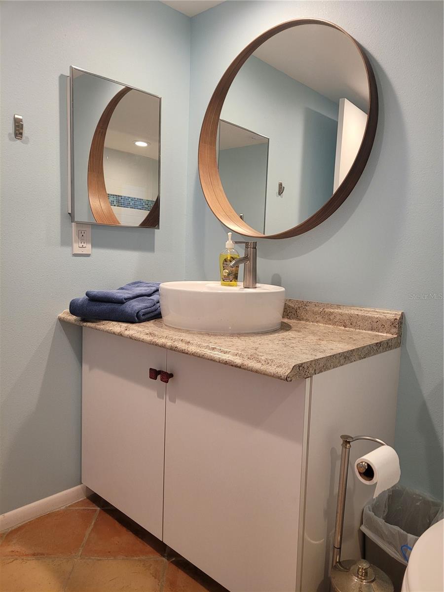 WANDER RESIDENCES OF TIERRA VERDE - Residential Lease