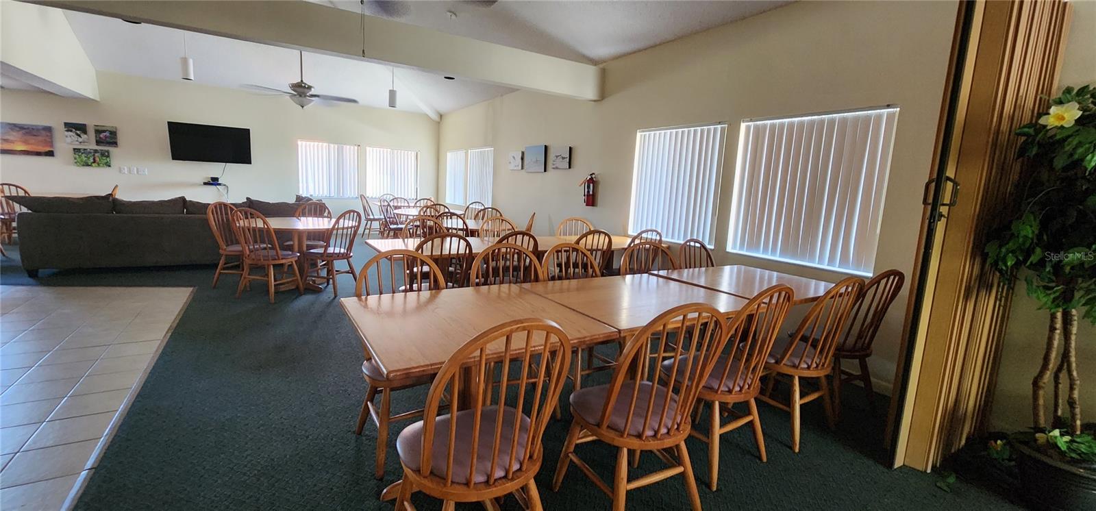 WANDER RESIDENCES OF TIERRA VERDE - Residential Lease