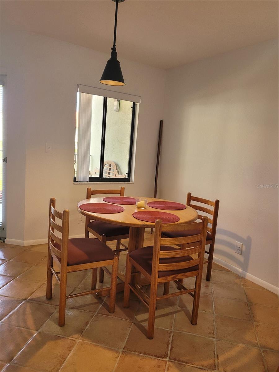 WANDER RESIDENCES OF TIERRA VERDE - Residential Lease